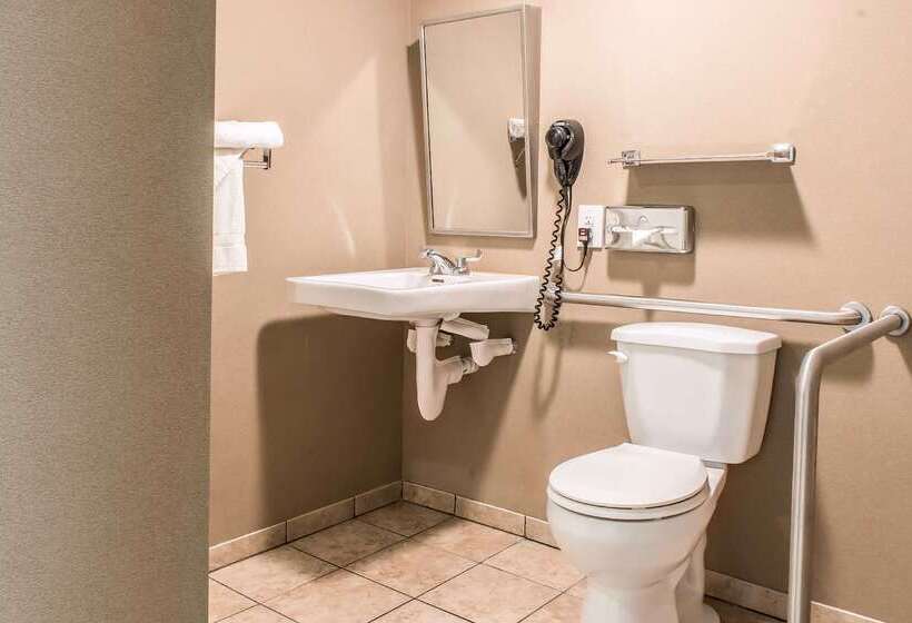 هتل Spark By Hilton Clarks Summit