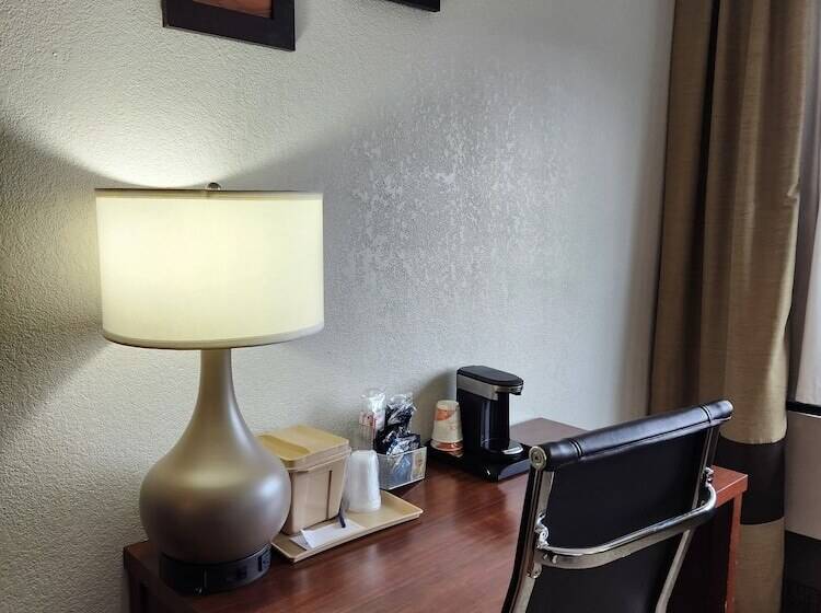 Отель Comfort Inn Yreka I 5