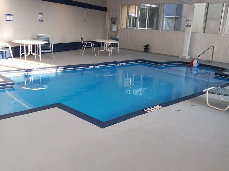 Motel 6 Dawsonville Ga North Ga Premium Outlets