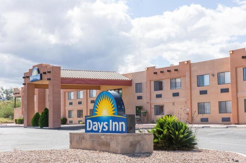 فندق Days Inn Benson
