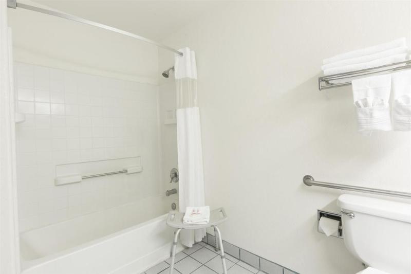 فندق Days Inn Benson