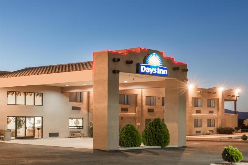 فندق Days Inn Benson