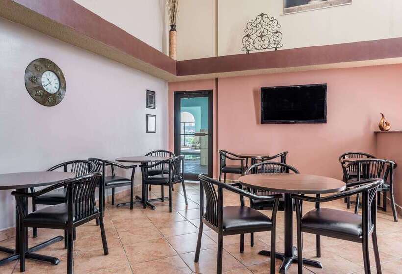 בית מלון כפרי Days Inn By Wyndham Amarillo  Medical Center