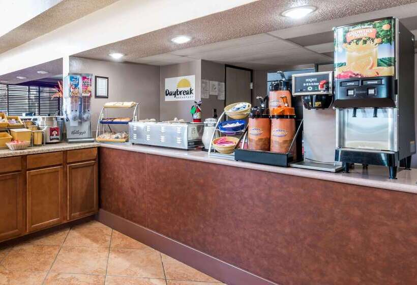 בית מלון כפרי Days Inn By Wyndham Amarillo  Medical Center