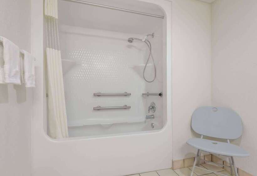 בית מלון כפרי Days Inn By Wyndham Amarillo  Medical Center