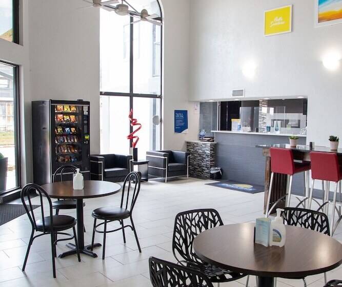 בית מלון כפרי Days Inn By Wyndham Amarillo  Medical Center