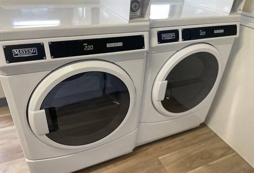 בית מלון כפרי Days Inn By Wyndham Amarillo  Medical Center