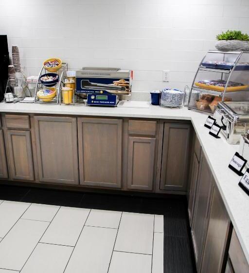 בית מלון כפרי Days Inn By Wyndham Amarillo  Medical Center