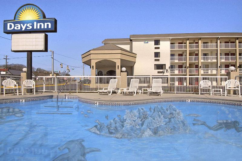 هتل Days Inn By Wyndham Apple Valley Pigeon Forge/sevierville