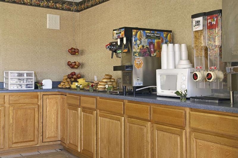 هتل Days Inn By Wyndham Apple Valley Pigeon Forge/sevierville