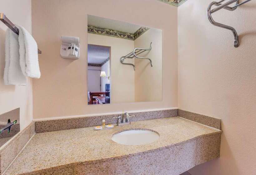 בית מלון כפרי Days Inn By Wyndham Ashland