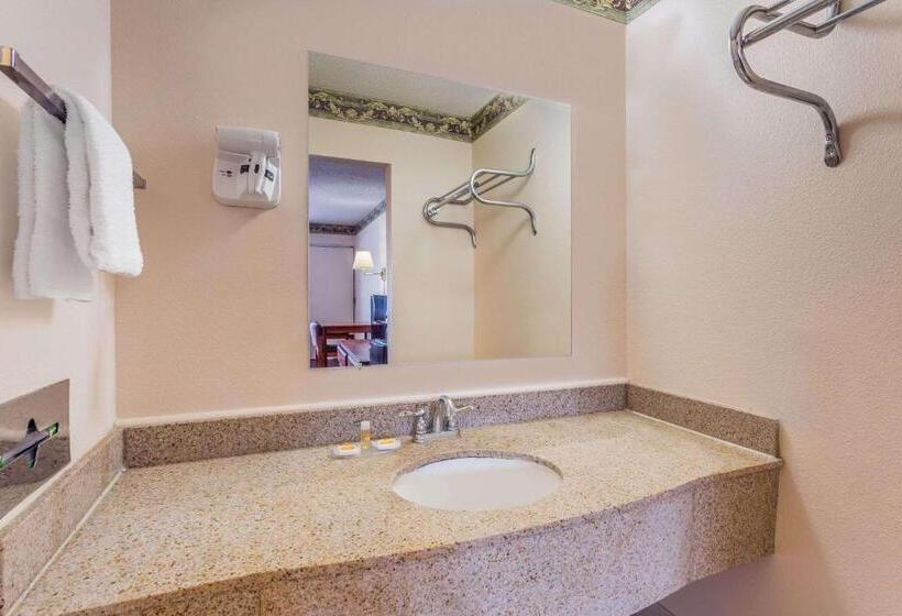 בית מלון כפרי Days Inn By Wyndham Ashland