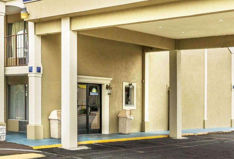 בית מלון כפרי Days Inn By Wyndham Ashland