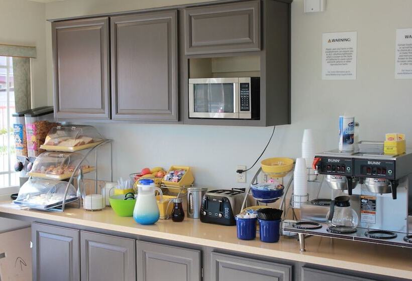 فندق Days Inn By Wyndham Barstow