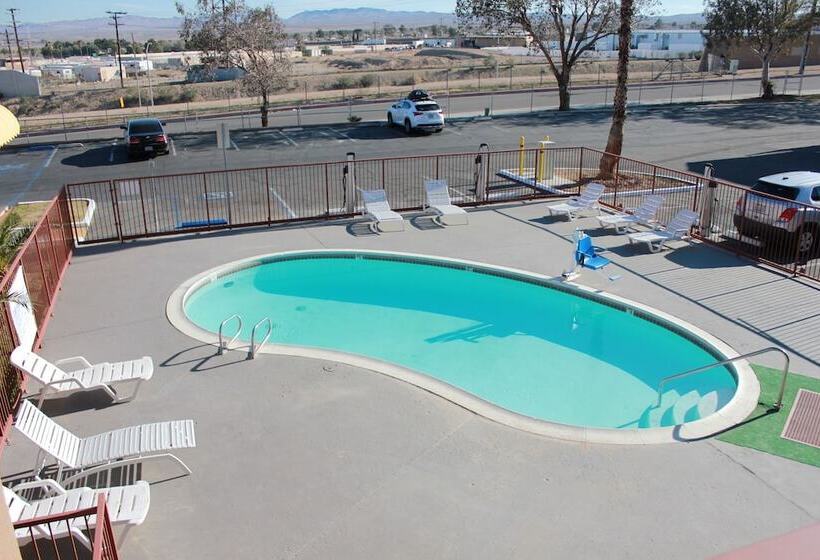 فندق Days Inn By Wyndham Barstow