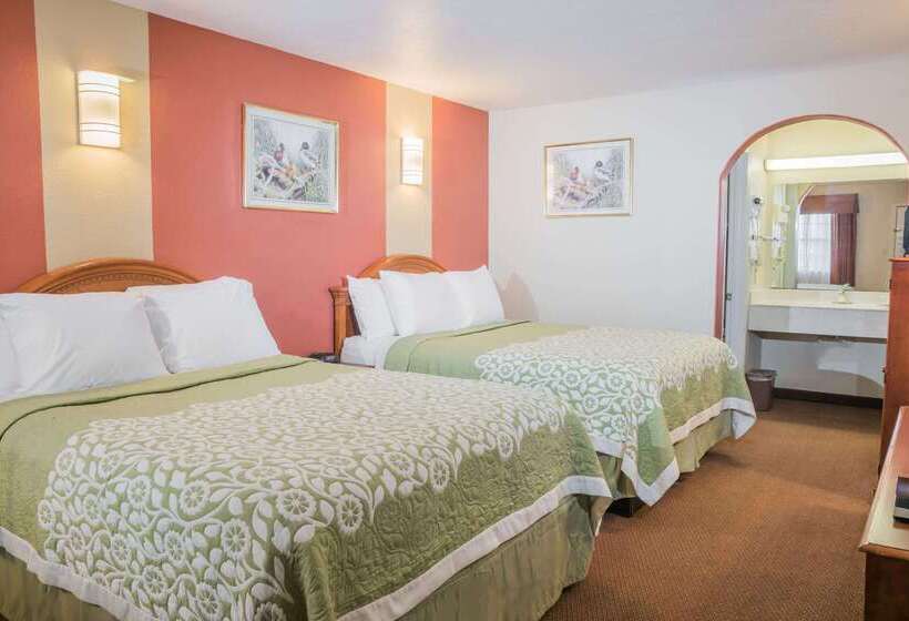 فندق Days Inn By Wyndham Bastrop