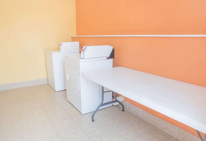 فندق Days Inn By Wyndham Bastrop