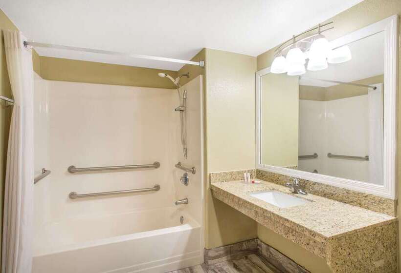 فندق Days Inn By Wyndham Buckeye