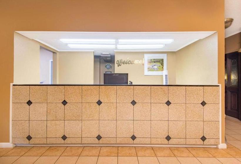 فندق Days Inn By Wyndham Clanton Al