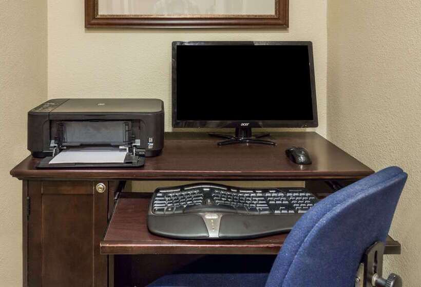 Отель Days Inn By Wyndham Colorado Springs Air Force Academy