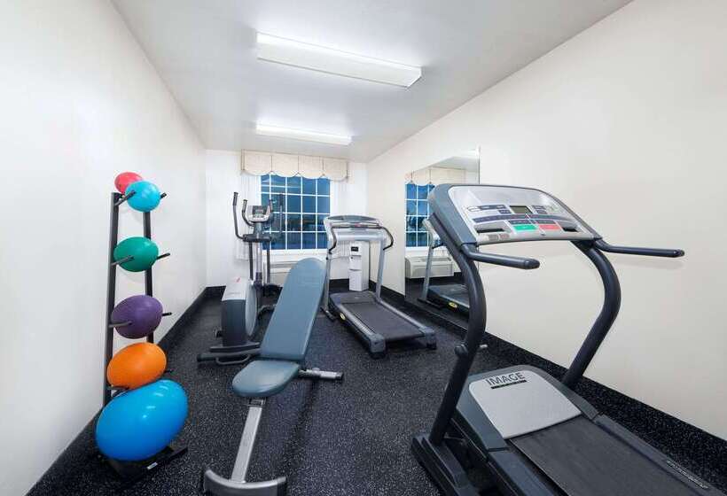 Отель Days Inn By Wyndham Dalhart