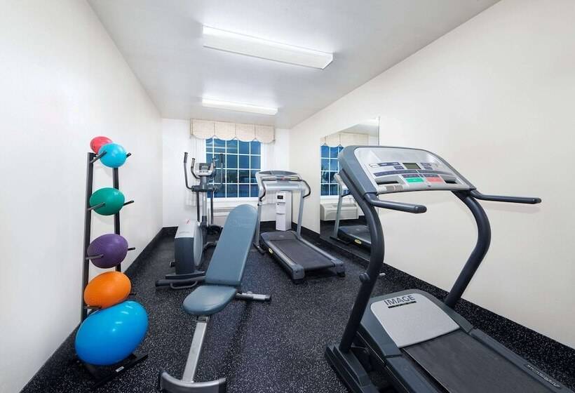 Отель Days Inn By Wyndham Dalhart