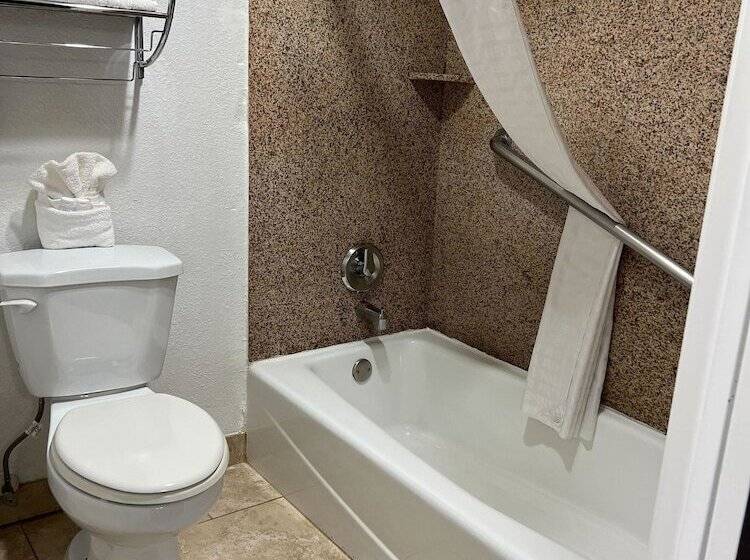 Отель Days Inn By Wyndham Dalhart