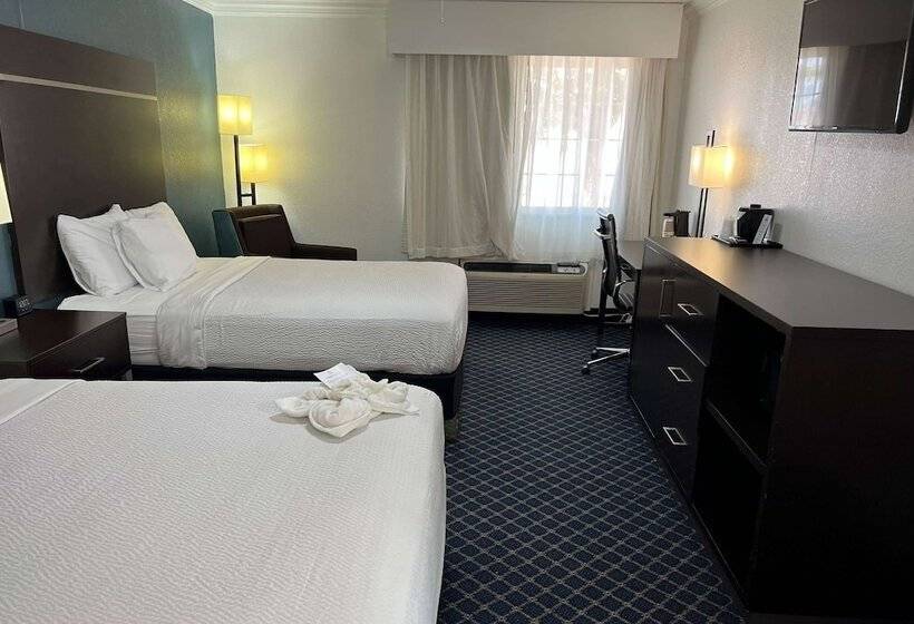 Отель Days Inn By Wyndham Dalhart