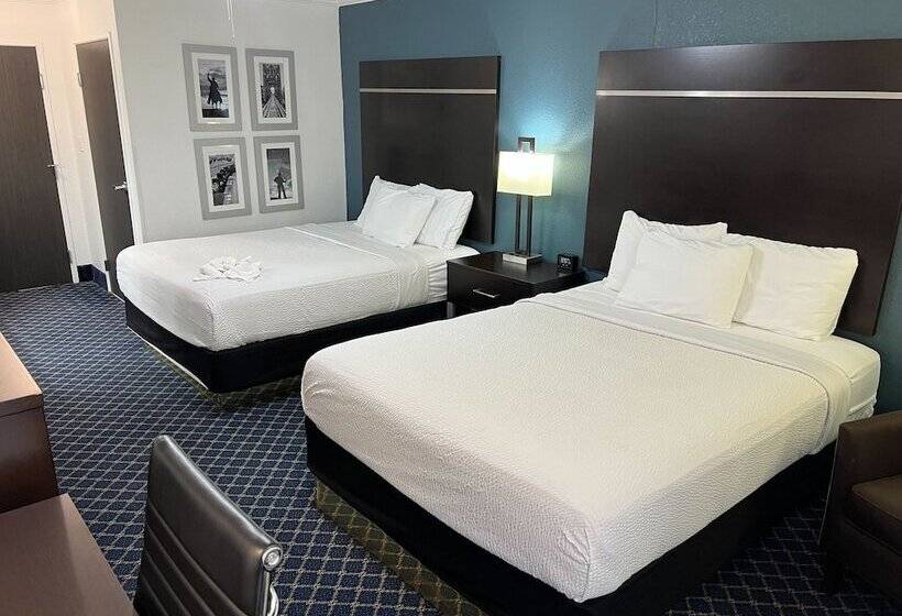 Отель Days Inn By Wyndham Dalhart