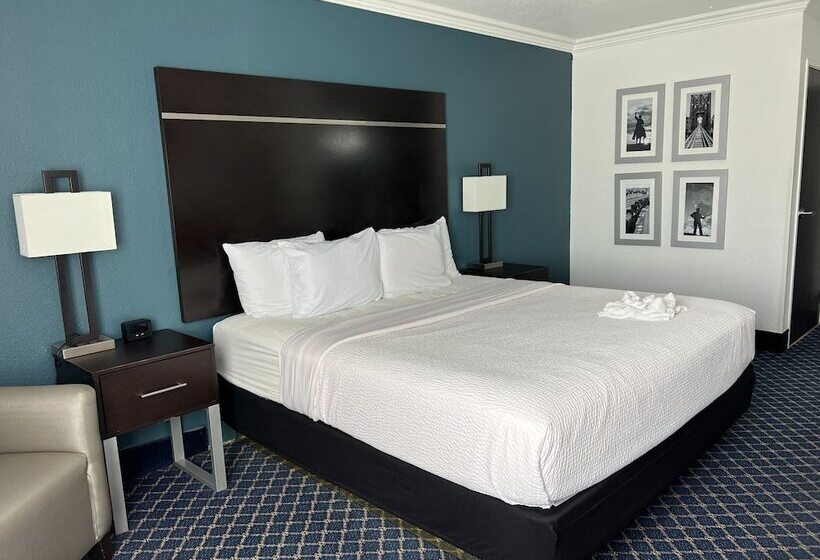 Отель Days Inn By Wyndham Dalhart