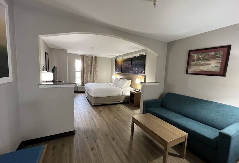 فندق Days Inn By Wyndham Dallas Plano