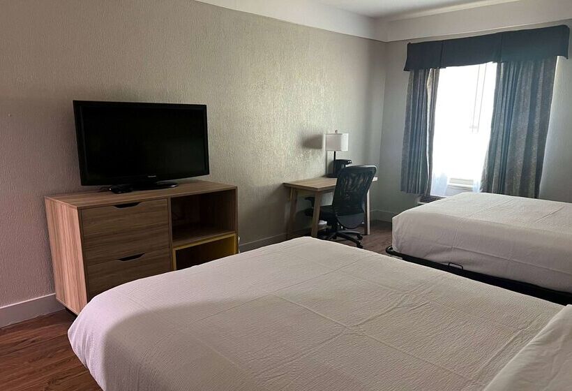 בית מלון כפרי Days Inn By Wyndham Denham Springsbaton Rouge East