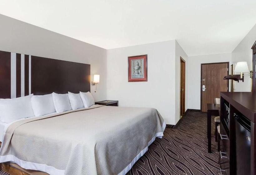 فندق Days Inn By Wyndham Dyersburg