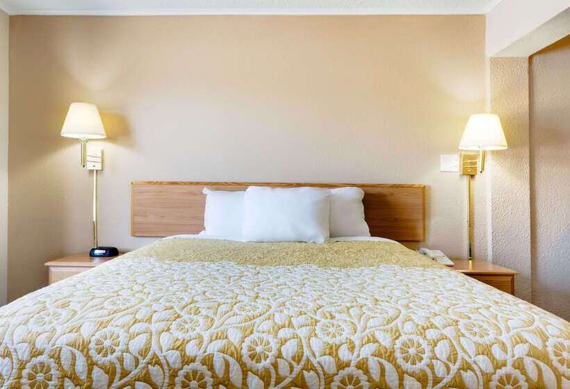 فندق Days Inn By Wyndham Fairmont