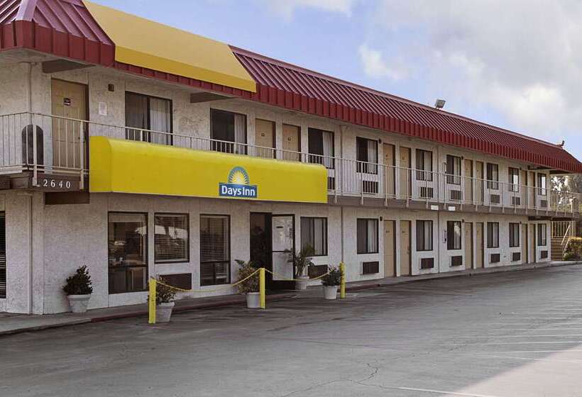 Отель Days Inn By Wyndham Fresno South
