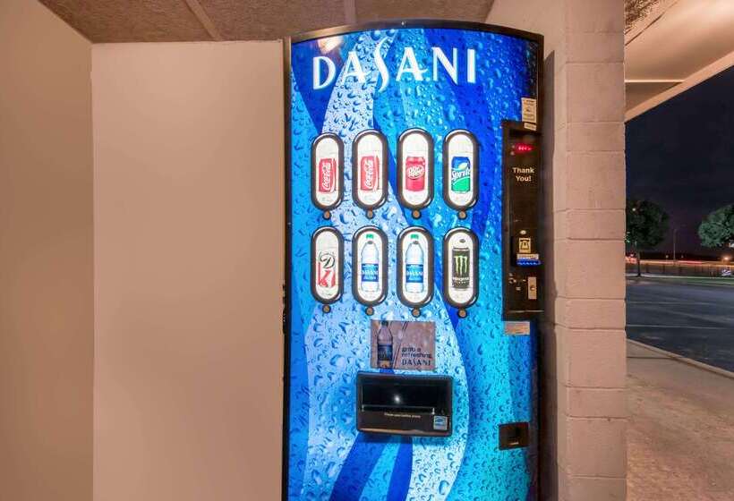 בית מלון כפרי Days Inn By Wyndham Gainesville