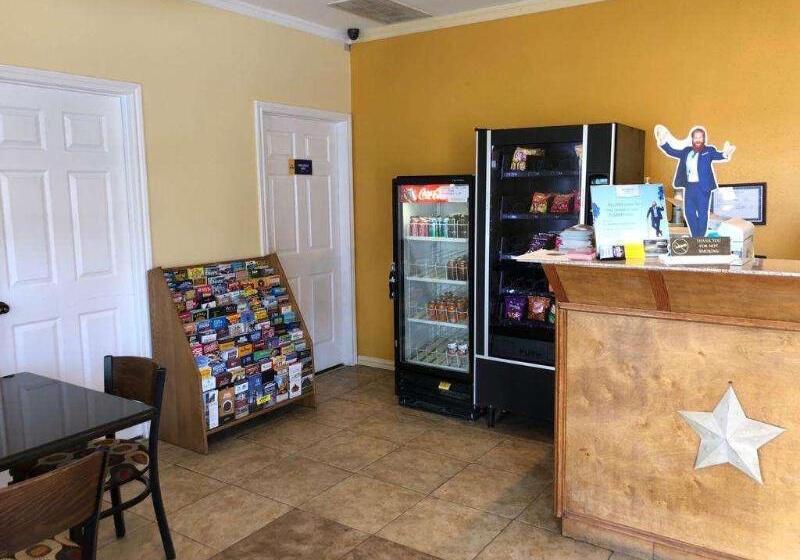 호텔 Days Inn By Wyndham Gainesville