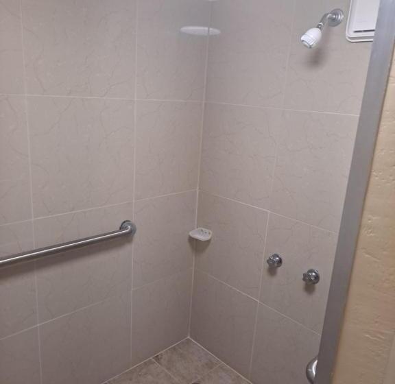 فندق Days Inn By Wyndham Gainesville University