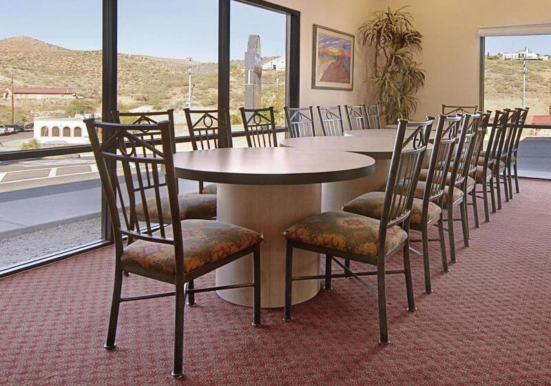 فندق Days Inn By Wyndham Globe