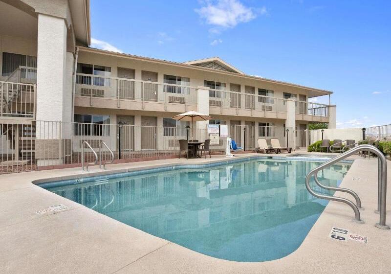 فندق Days Inn By Wyndham Globe