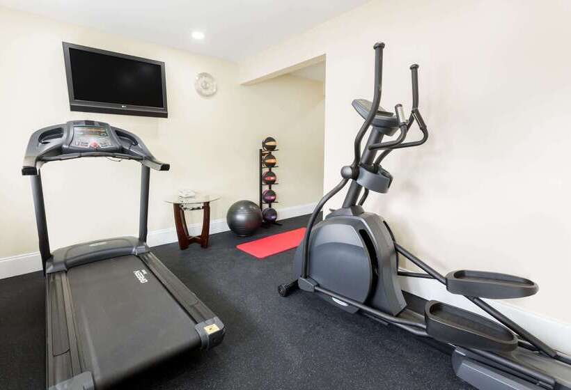 فندق Days Inn By Wyndham Goose Creek