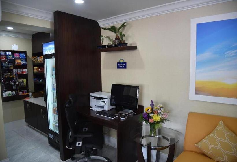 فندق Days Inn By Wyndham Goose Creek