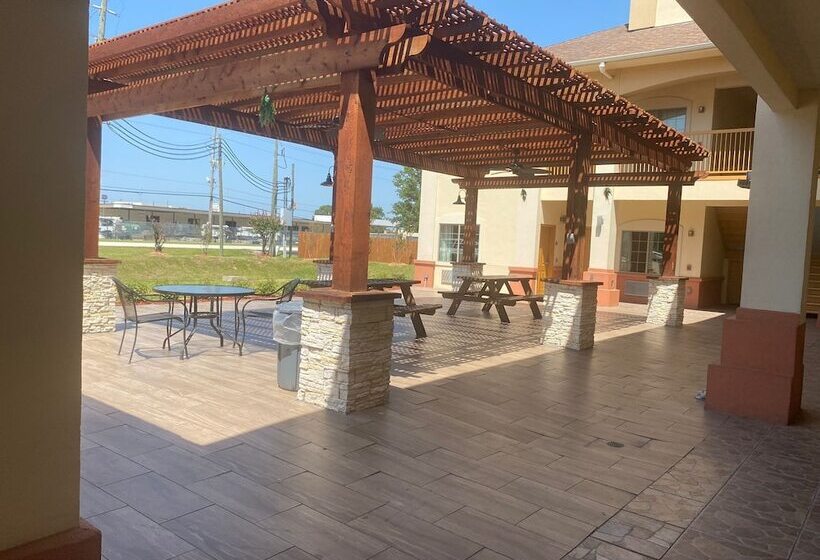 هتل Days Inn By Wyndham Humble/houston Intercontinental Airport