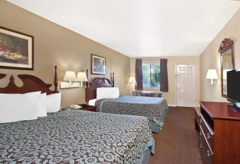 בית מלון כפרי Days Inn By Wyndham Kerrville