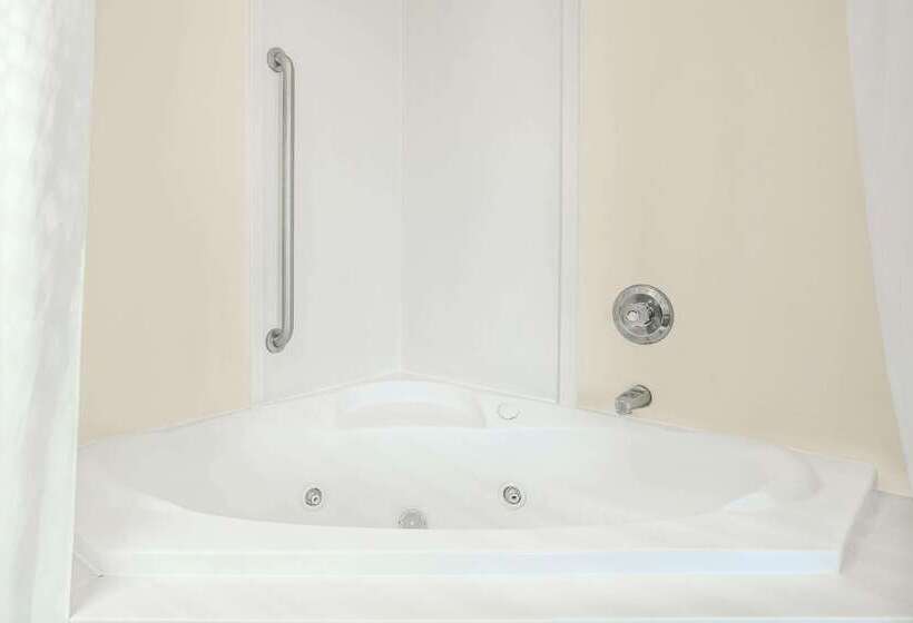 فندق Days Inn By Wyndham Lincoln