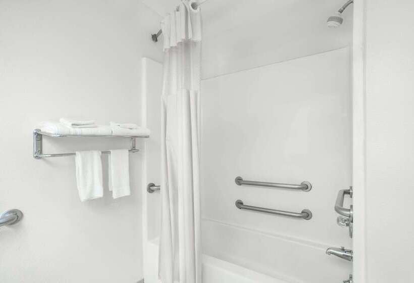 فندق Days Inn By Wyndham Lincoln