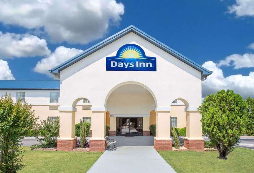 فندق Days Inn By Wyndham Lincoln