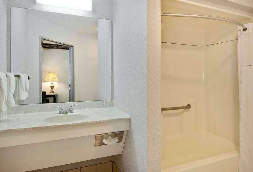 호텔 Days Inn By Wyndham Lisbon