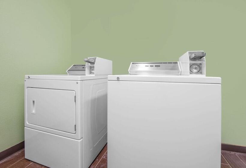 فندق Days Inn By Wyndham Lubbock South