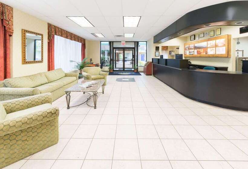 Отель Days Inn By Wyndham Luray Shenandoah